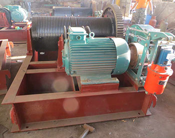 卷揚(yáng)式啟閉機(jī)9 卷揚(yáng)式啟閉機(jī)9