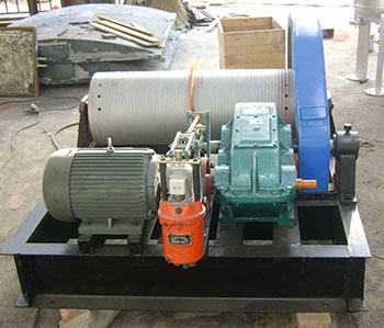 卷揚(yáng)式啟閉機(jī)12 卷揚(yáng)式啟閉機(jī)12